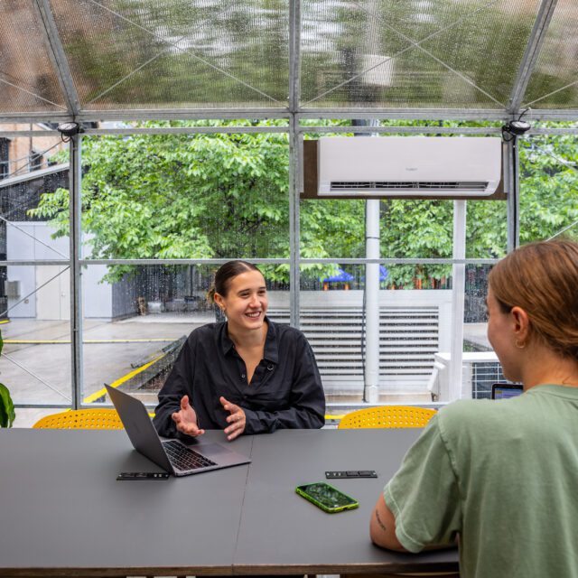 People have fun on the Aire Commune site